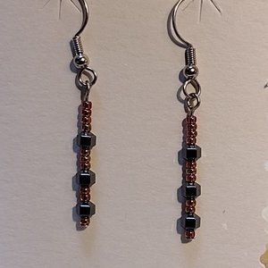 🖐 Hematite & Copper Glass Bead Wire Earrings